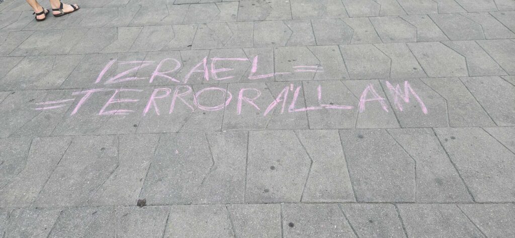 Kálvin tér: Ismét akcióban az Izraelgyűlölő graffittizők