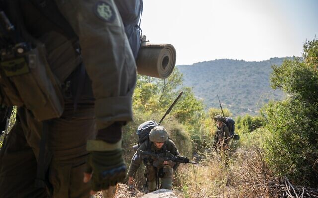Izraeli katonák már a libanoni háborúra készülnek